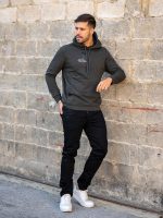 Μπλούζα φούτερ σε χακί με διακριτικό τύπωμα - Image 4