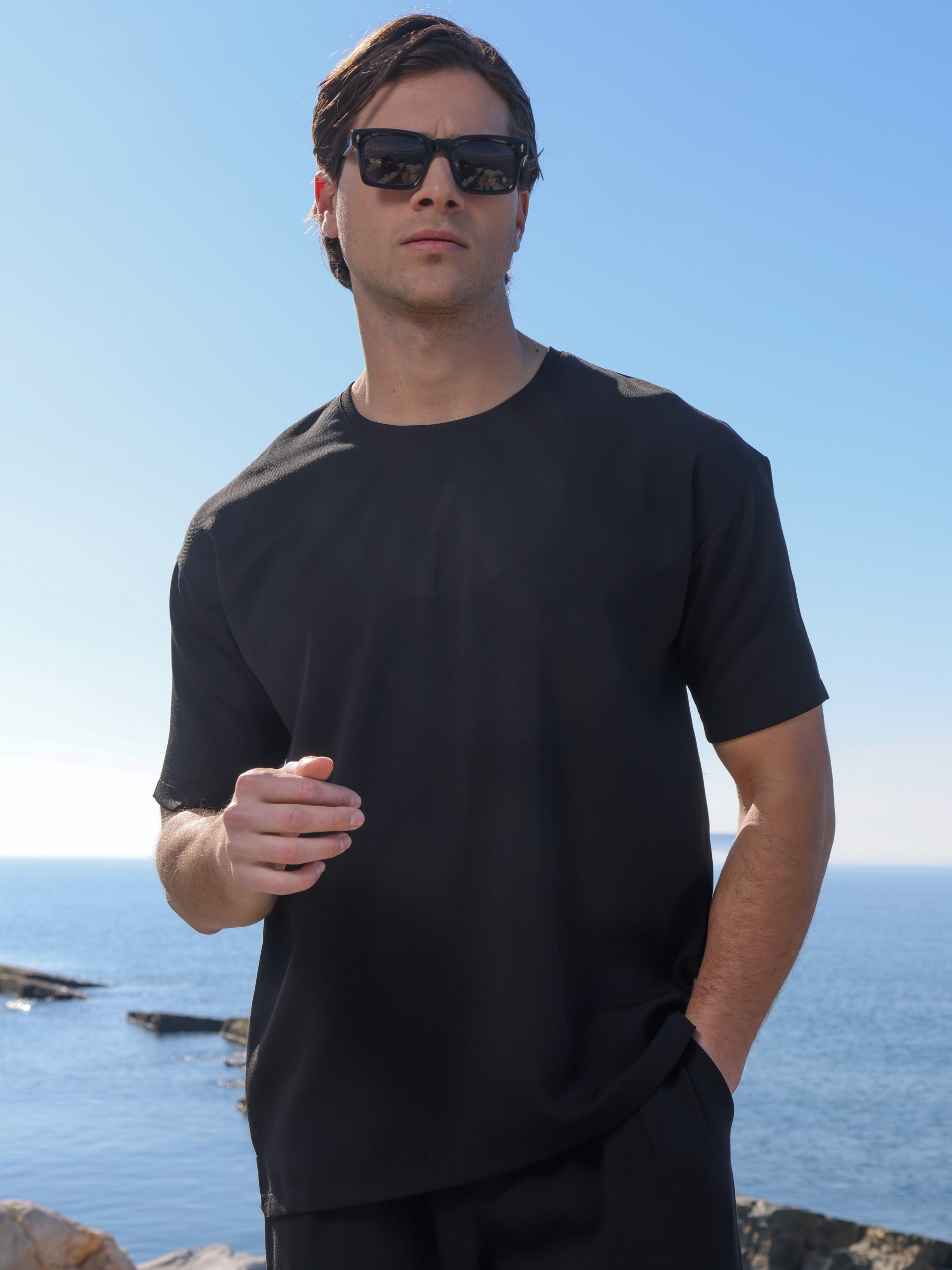 1X9A7753 Κοντομάνικο Oversize Μπλουζάκι CARLO 207093 Μαύρο - Image 1